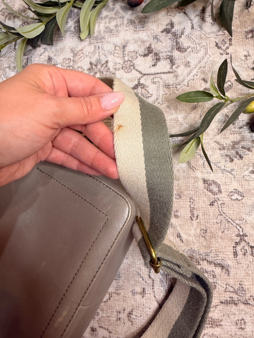 Madewell Transport Camera Bag Forgotten Landscape Leather Crossbody Gray - Picture 9 of 10